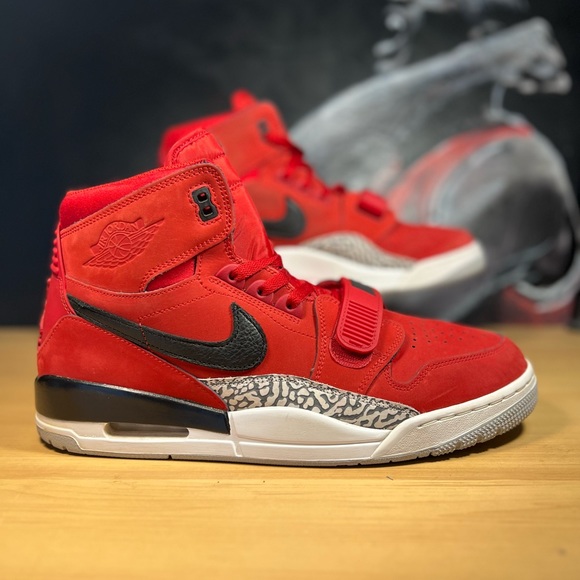 Nike Other - NIKE | AIR JORDAN 312 LEGACY | TORO | 13